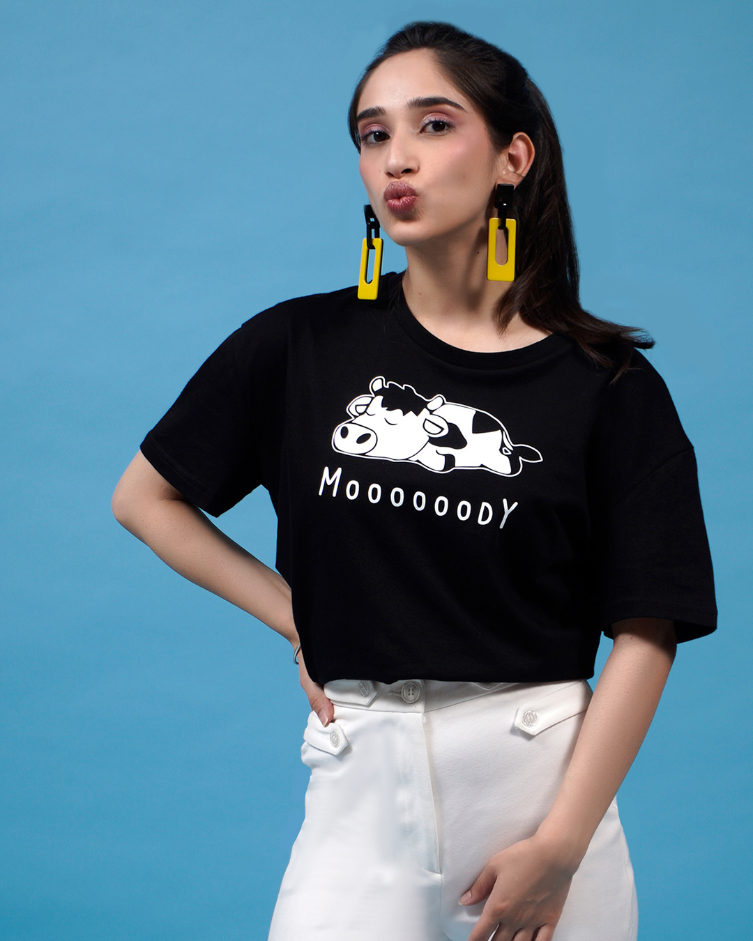 Shop Women's Black Moody Graphic Printed T-shirt-Back