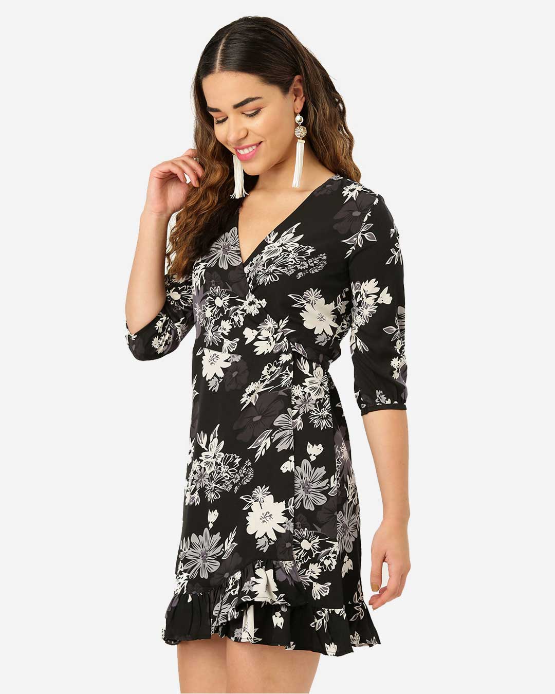 Shop Women's Black & Off White Floral Print Wrap Dress-Back