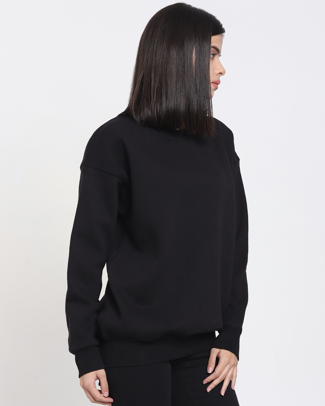 Buy Women's Black Oversized Plus Size Sweatshirt Online at Bewakoof