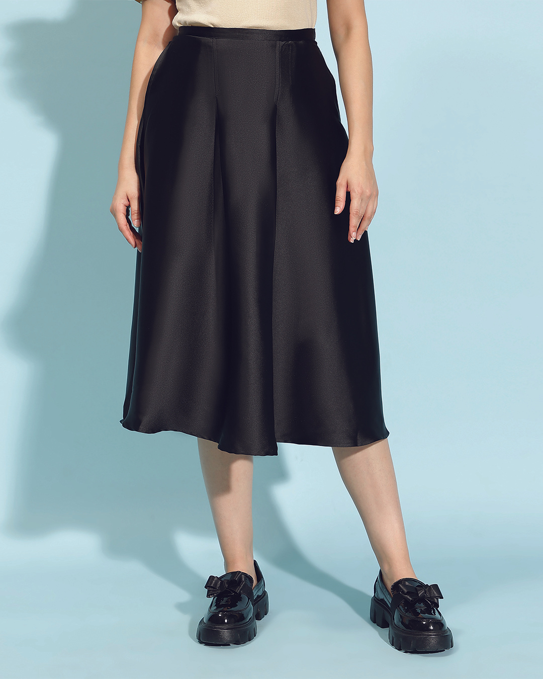 Buy Women's Black Pleated Skirts Online in India at Bewakoof
