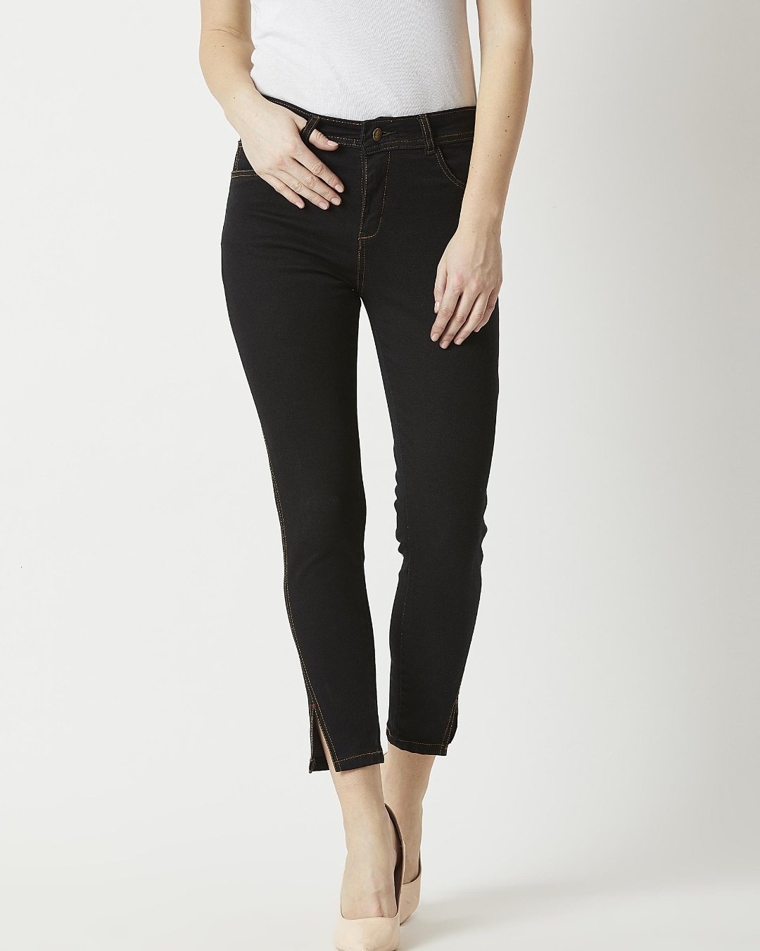 Buy Women's Black Skinny Fit Jeans for Women Black Online at Bewakoof