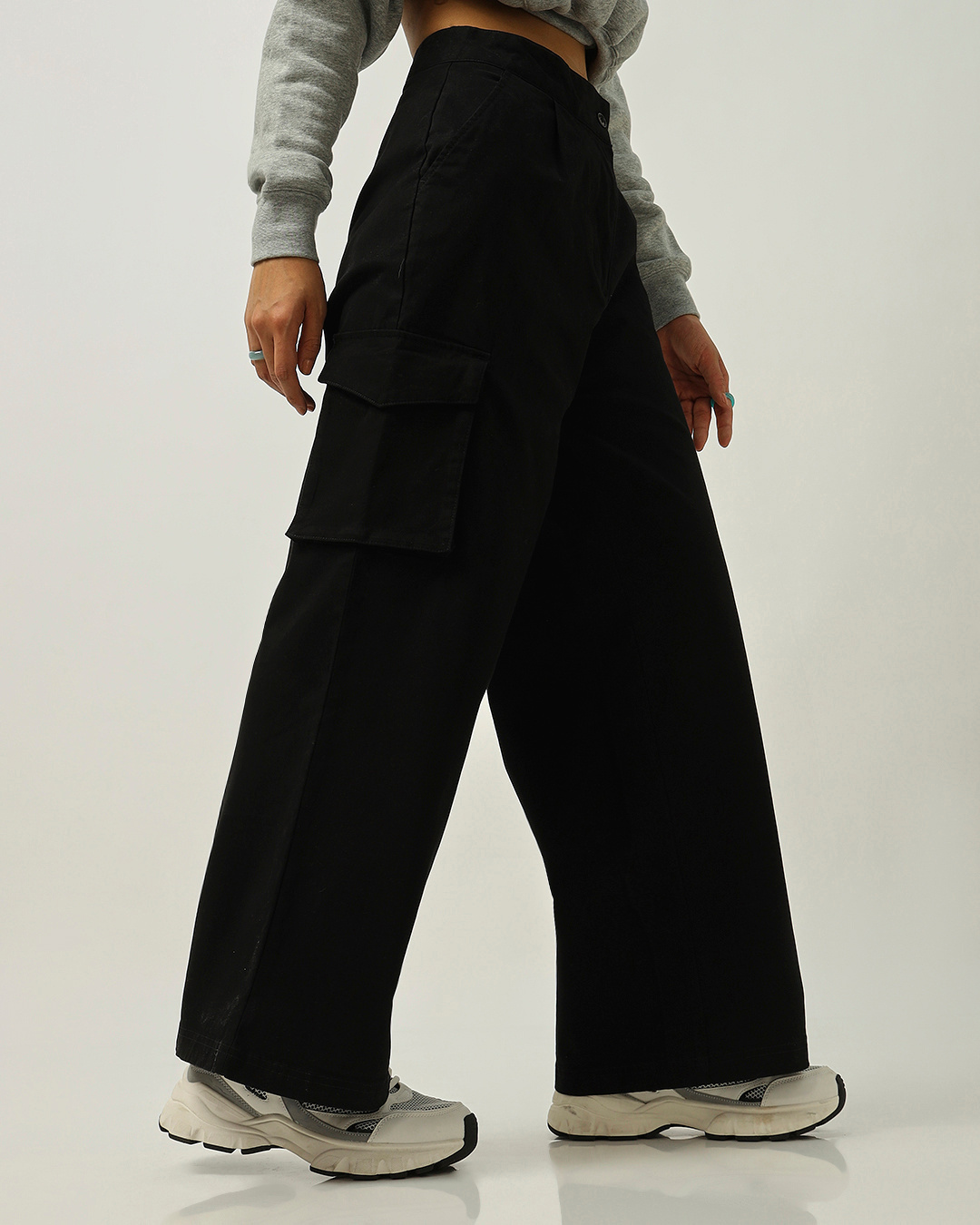 Plain Black Women Cotton Cargo Pant, Waist Size: 28.0 at Rs 420/piece in  Barasat