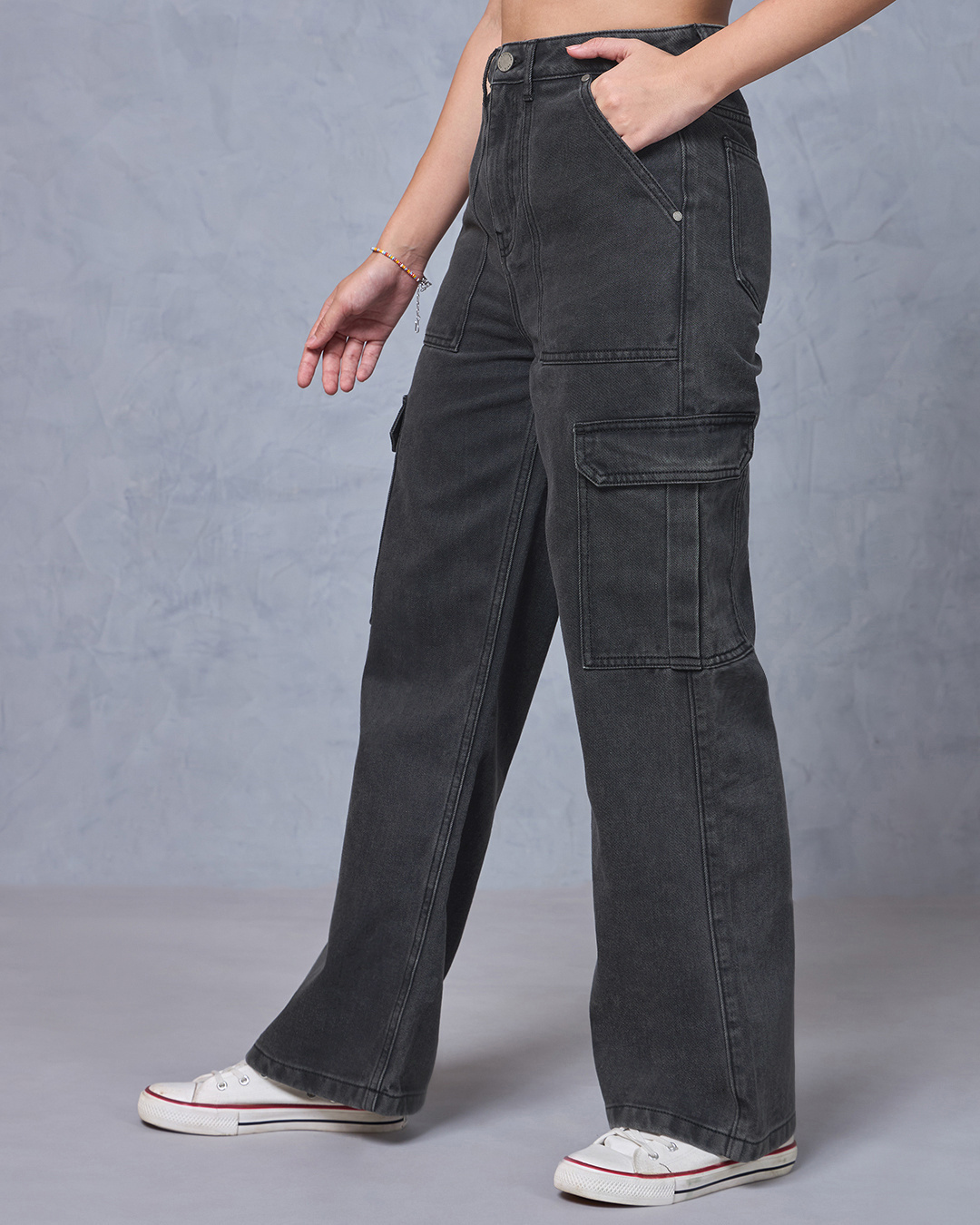 Shop Women's Black Straight Fit Cargo Jeans-Back
