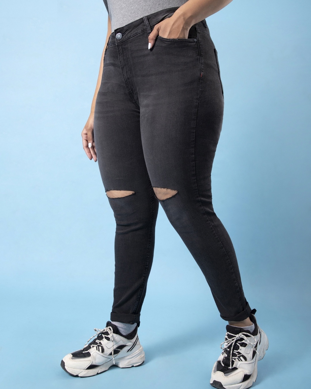 Shop Women's Black Washed Slim Fit Jeans-Back
