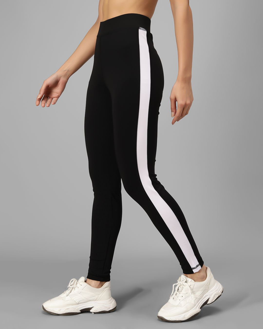Shop Women's Black & White Color Block Skinny Fit Tights-Back
