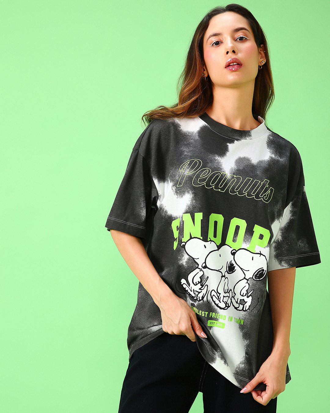 Buy Women's Black & White Snoopy Illusion Tie & Dye Oversized T-shirt ...