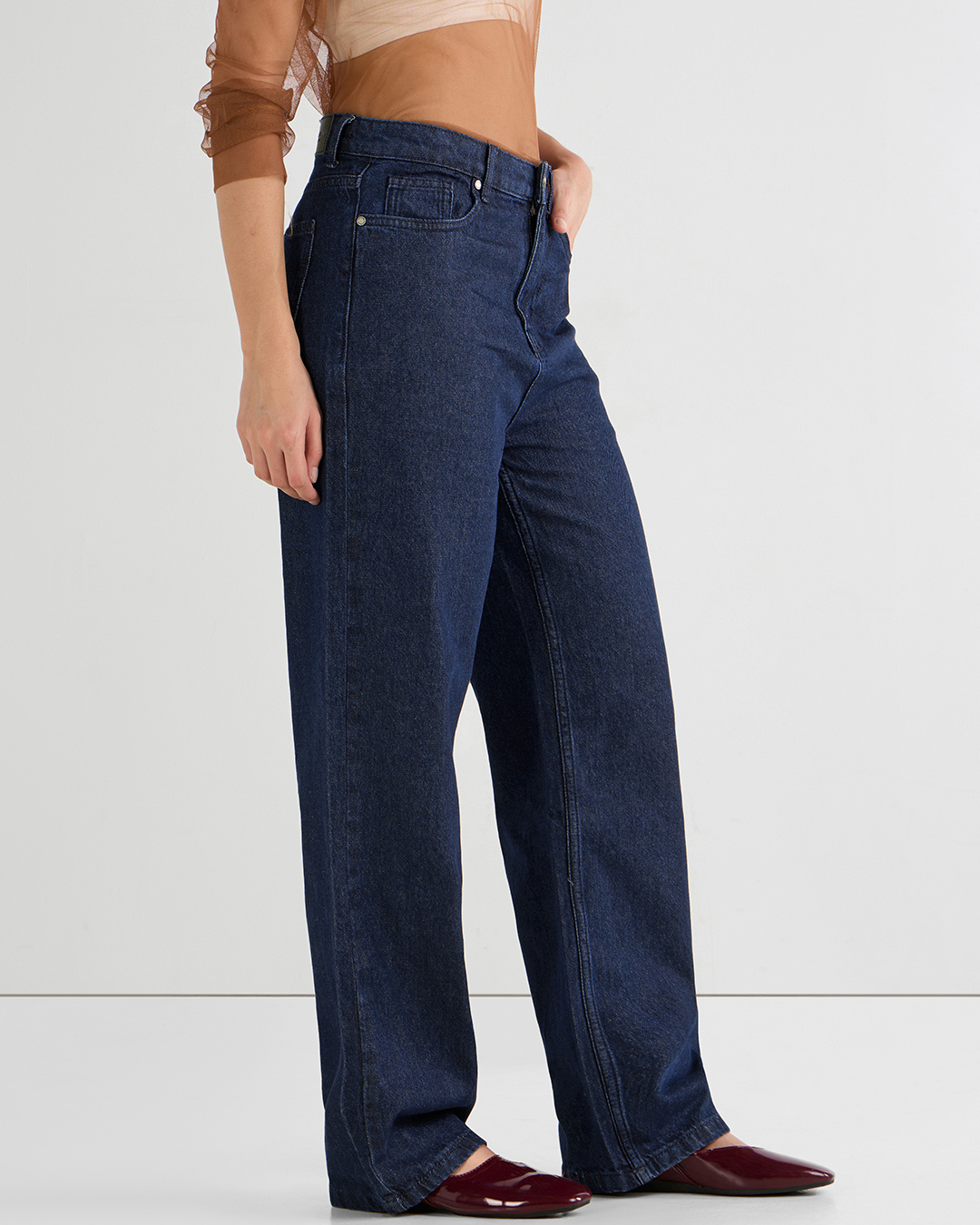 Shop Women's Blue Baggy Straight Fit Jeans-Back