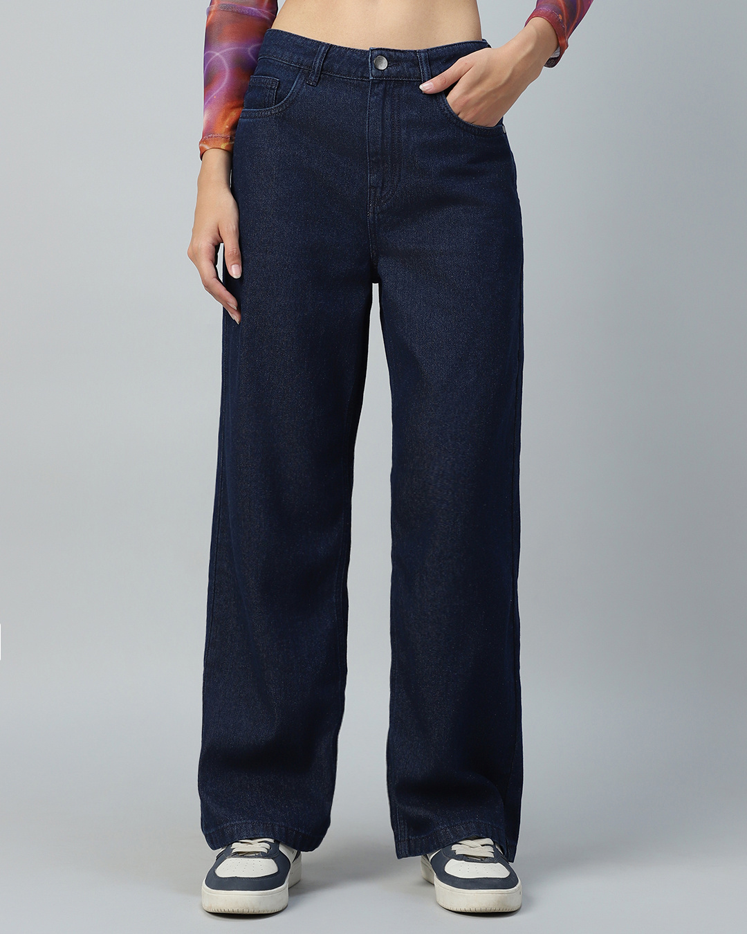 LIGHT BLUE BAGGY JEANS WITH WIDE-LEG FIT FOR A RELAXED STYLE