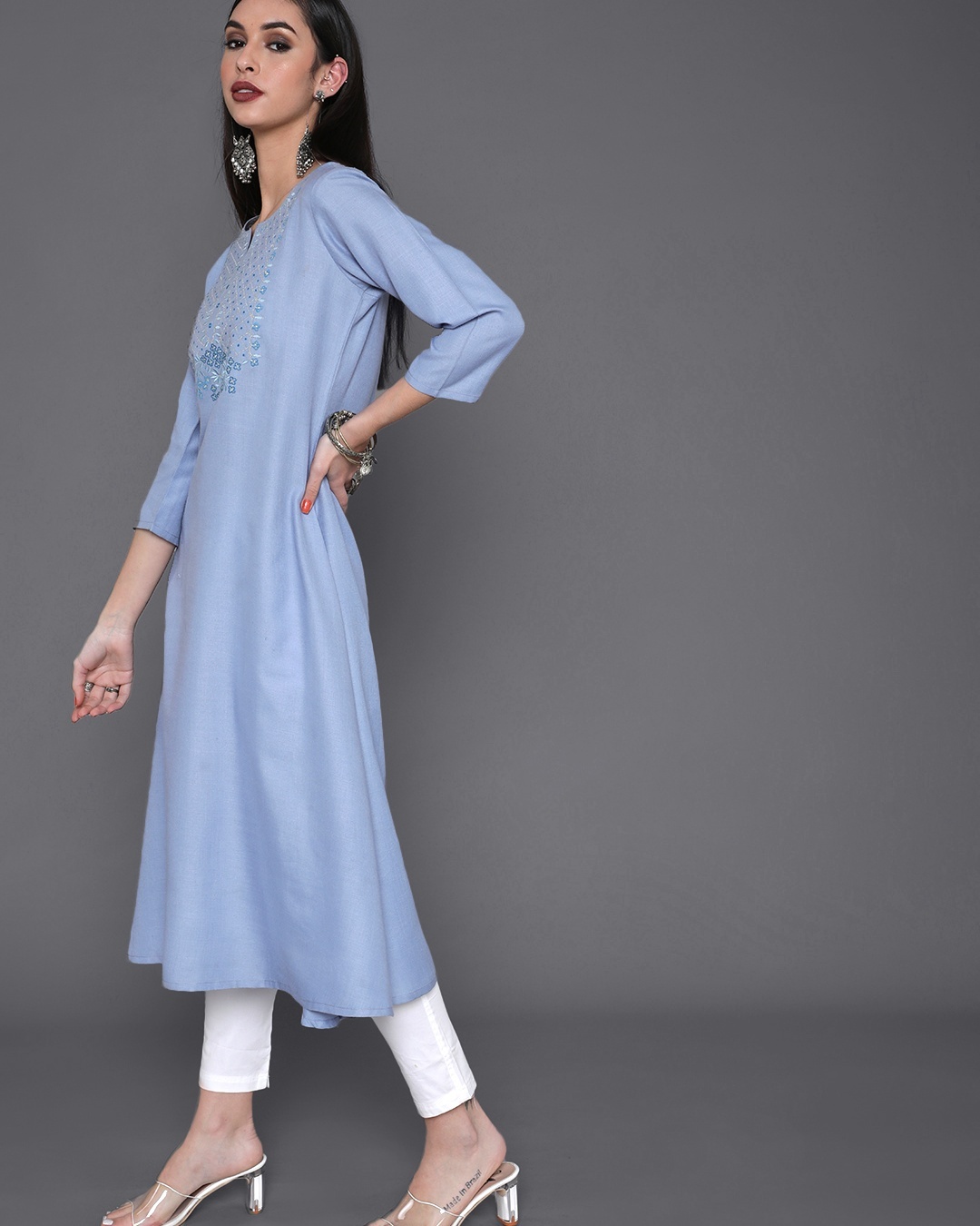 Shop Women's Blue Embroidered Kurta-Back