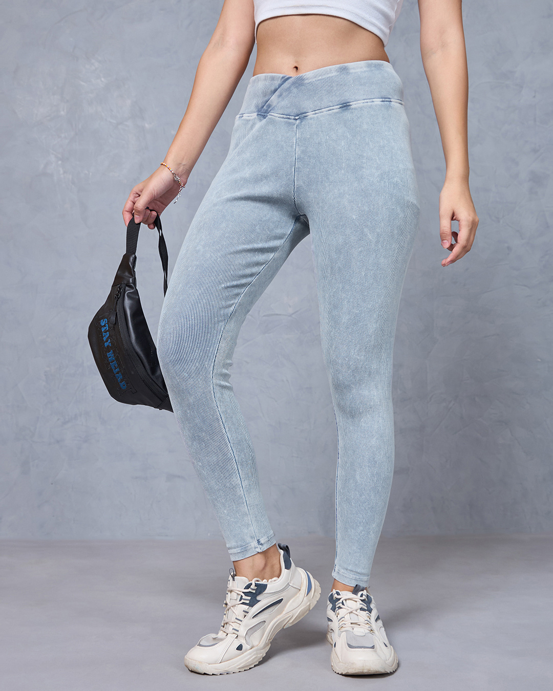 Blue Skinny Fit Women's Cotton Leggings By Being Human Clothing