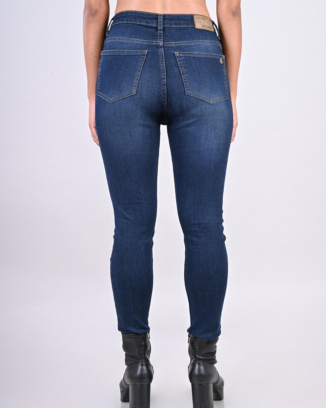Shop Women's Blue Skinny fit Jeans-Back