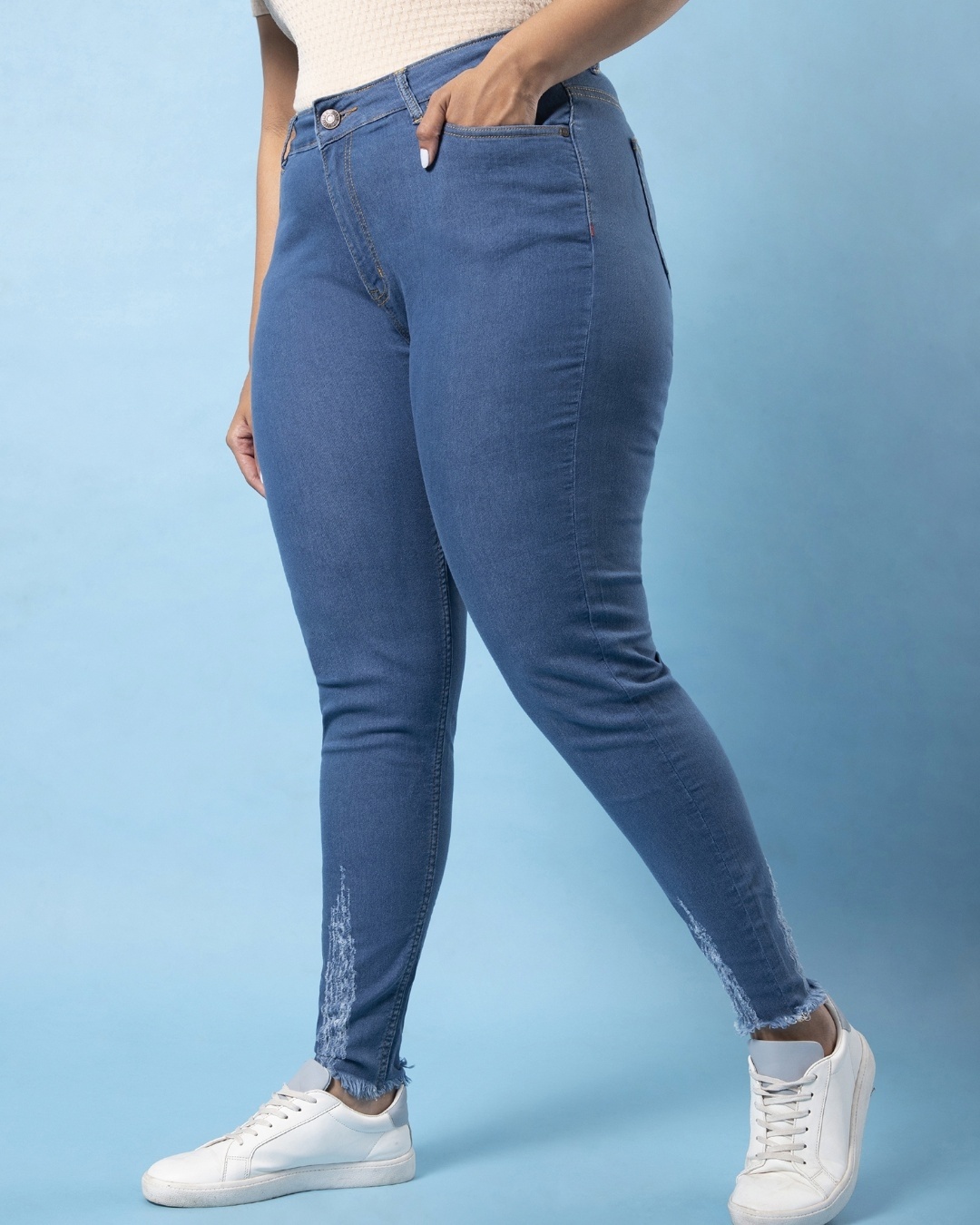 Shop Women's Blue Slim Fit Jeans-Back