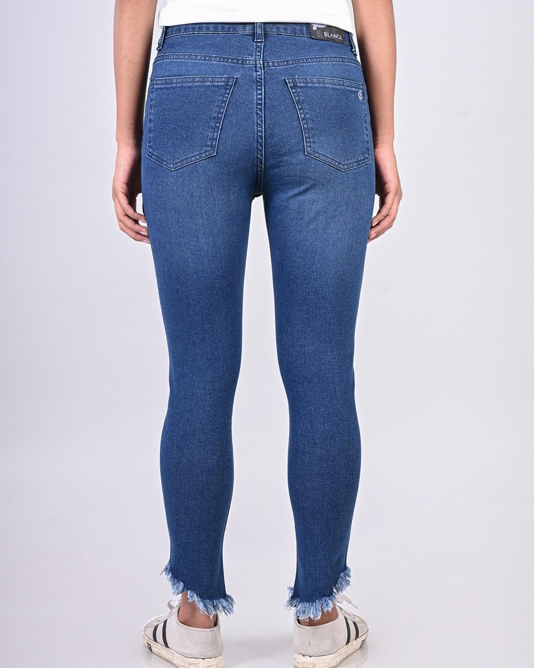 Shop Women's Blue Washed Skinny fit Jeans-Back