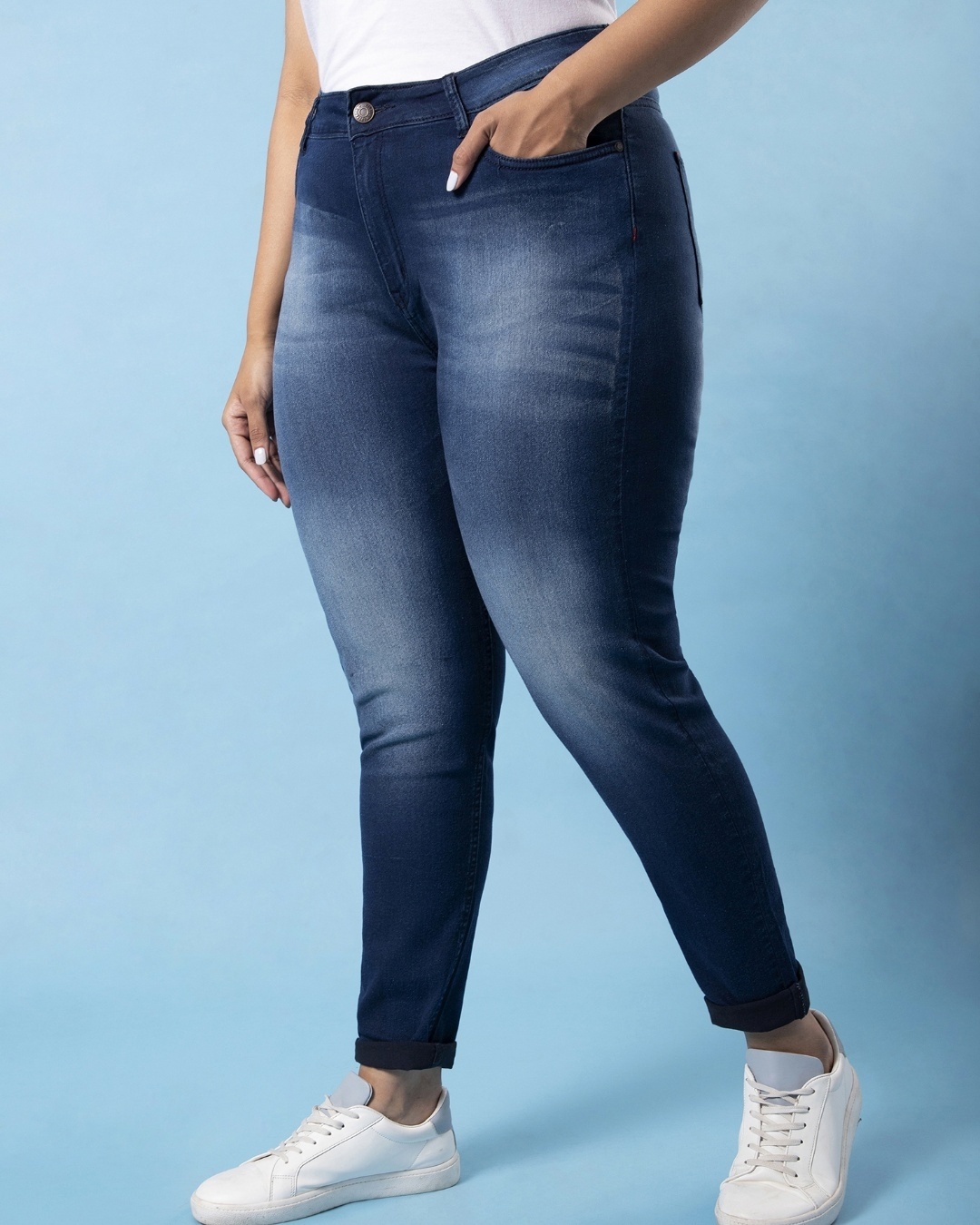 Shop Women's Blue Washed Slim Fit Jeans-Back