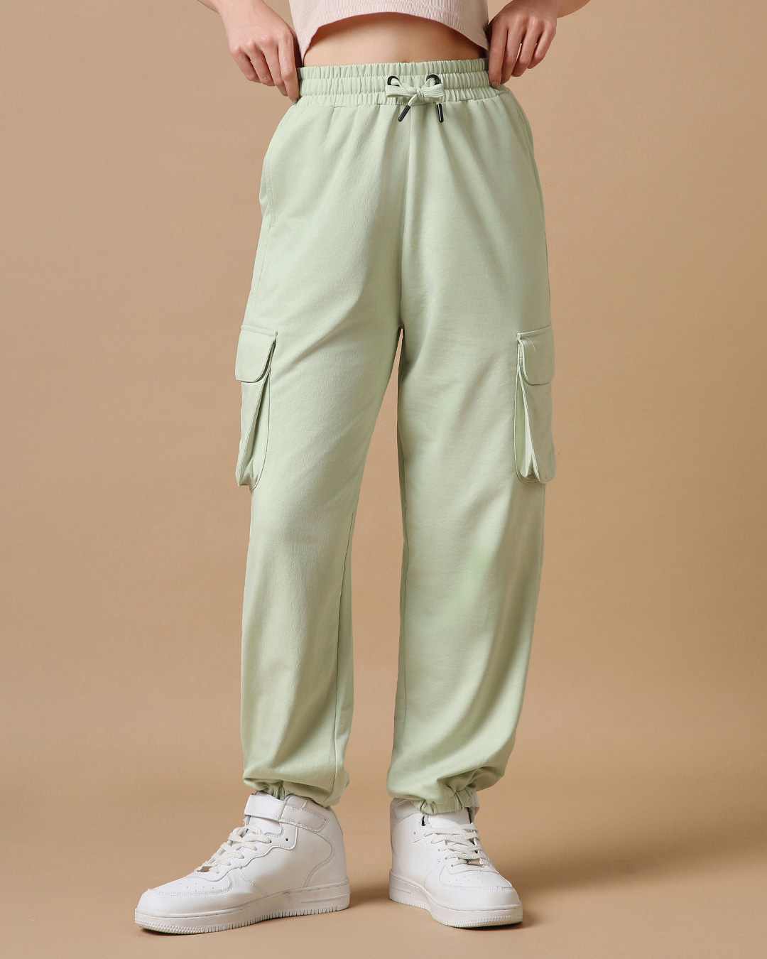 Buy Women S Green Oversized Cargo Joggers Online At Bewakoof