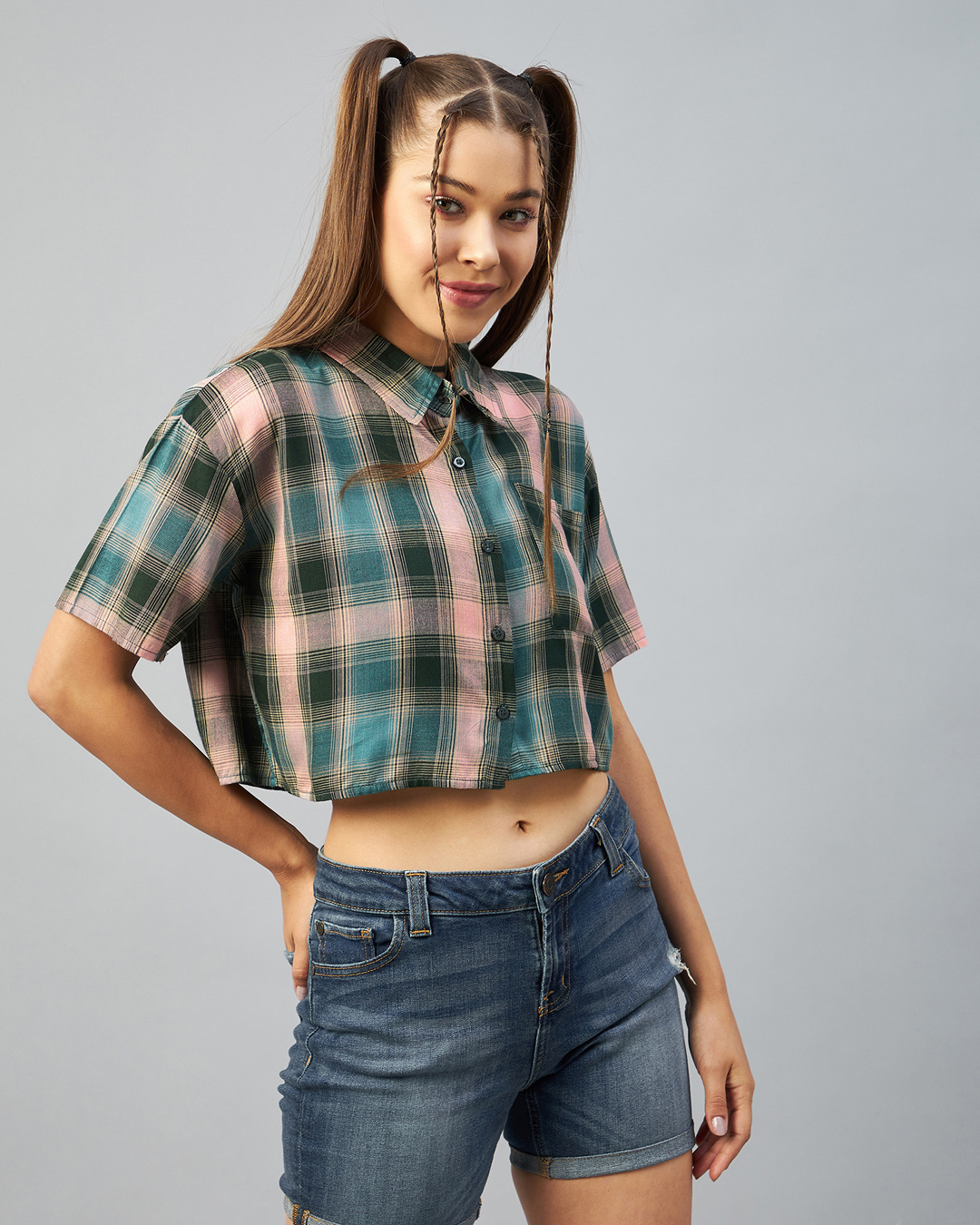 Women Green Xoxo Crop T-Shirt