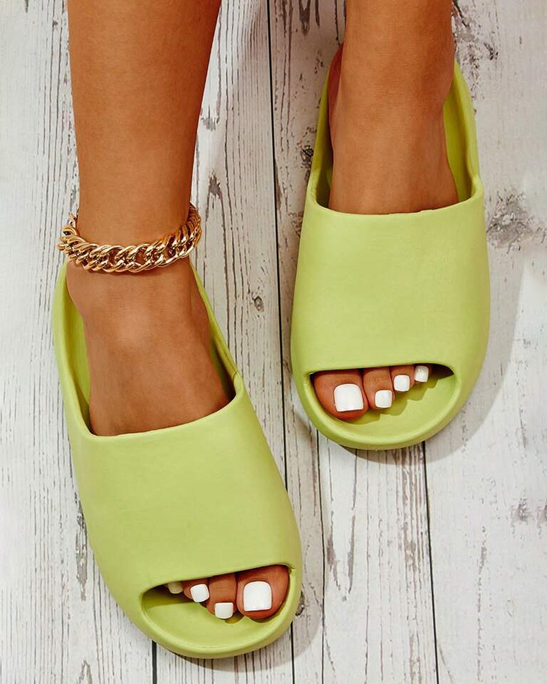 Green sales sliders womens