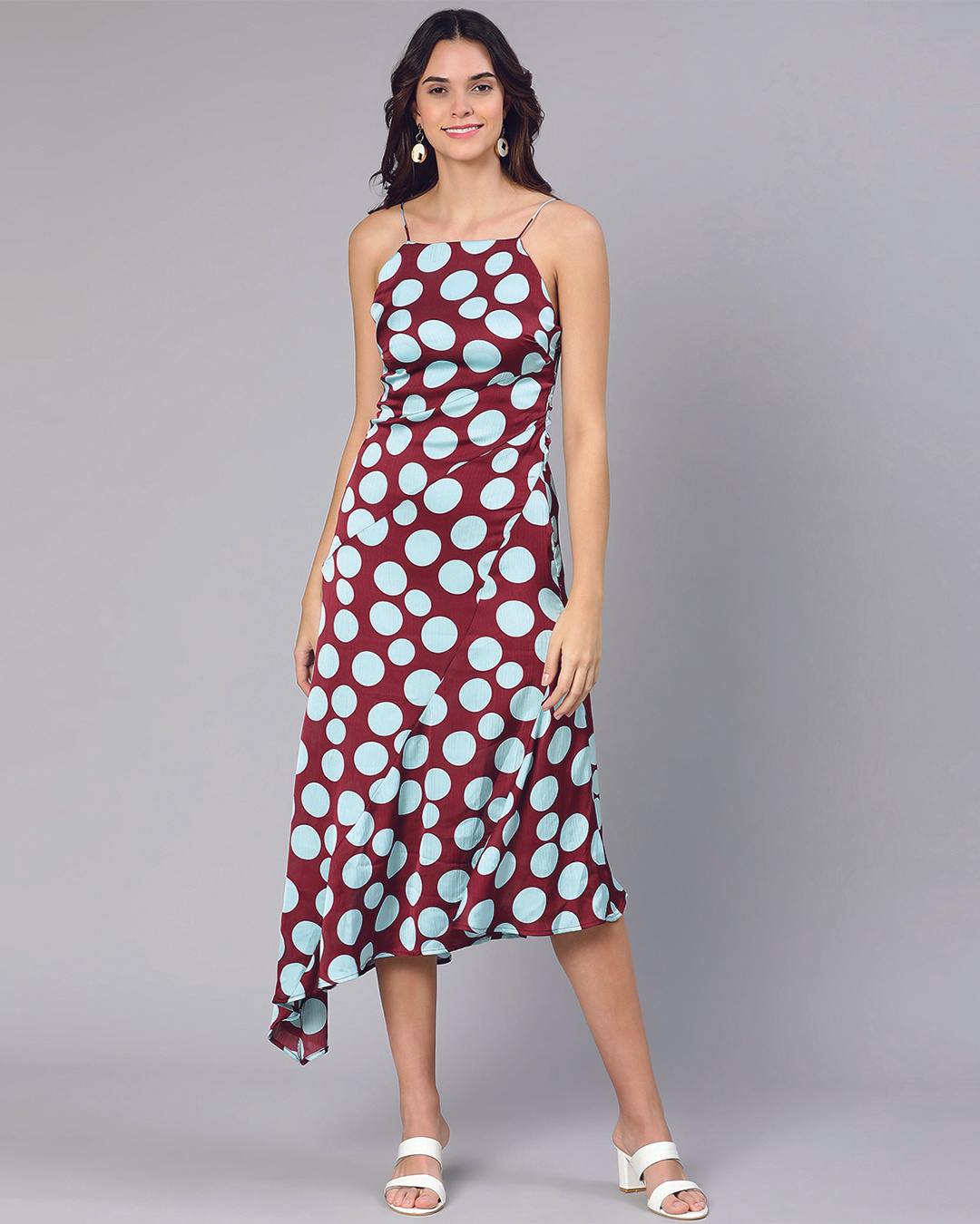 Women Charming Maroon Solid Volume Play Dress