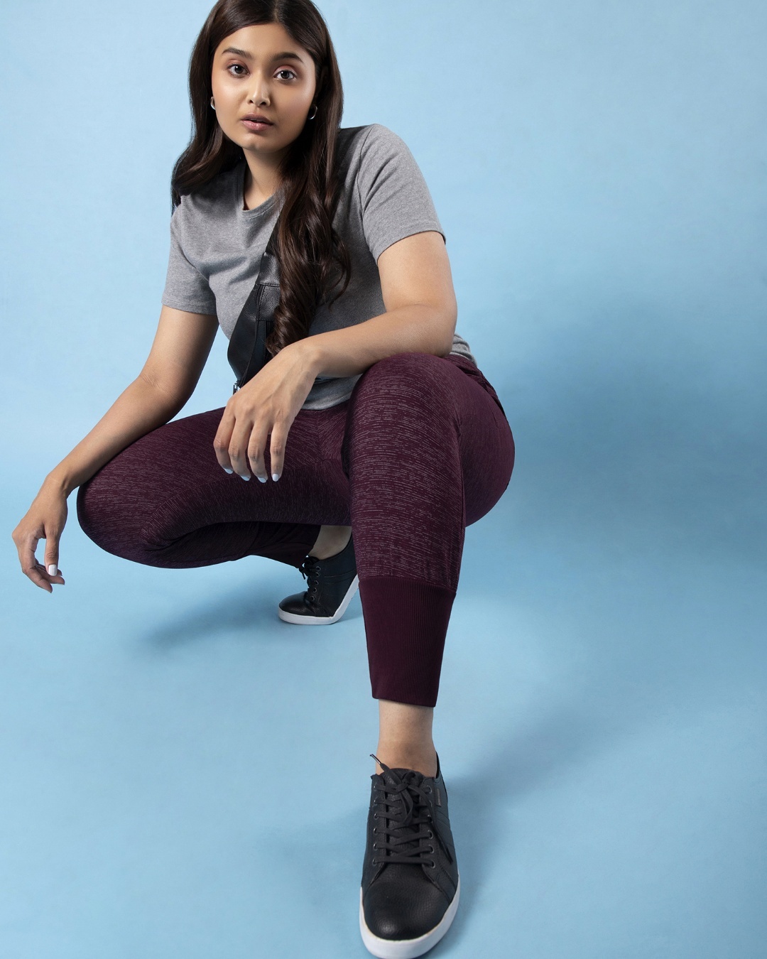 maroon joggers women