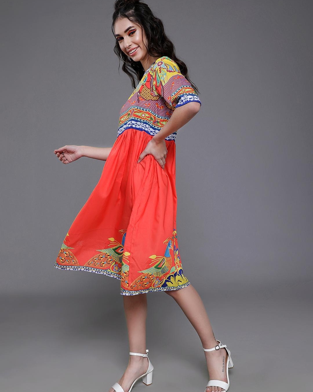 Shop Women's Orange Ethnic Motif Printed Kaftan Kurta-Back