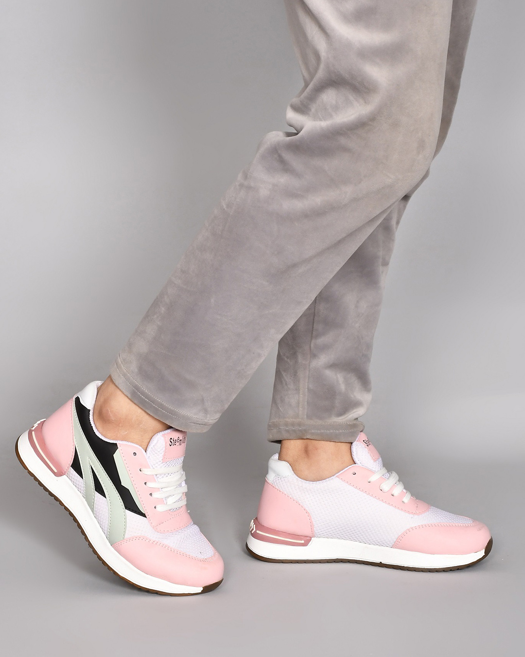 SNEAKERS SIMPLE DESIGN IN PINK MIX WHITE SHEEPSKIN
