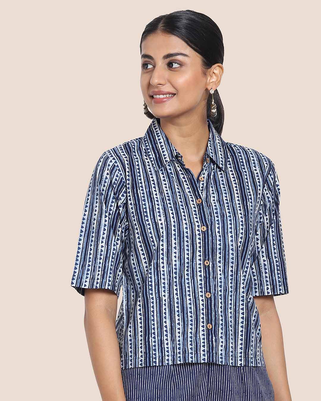 Shop Women's Printed Relaxed Short Sleeves Shirt-Back