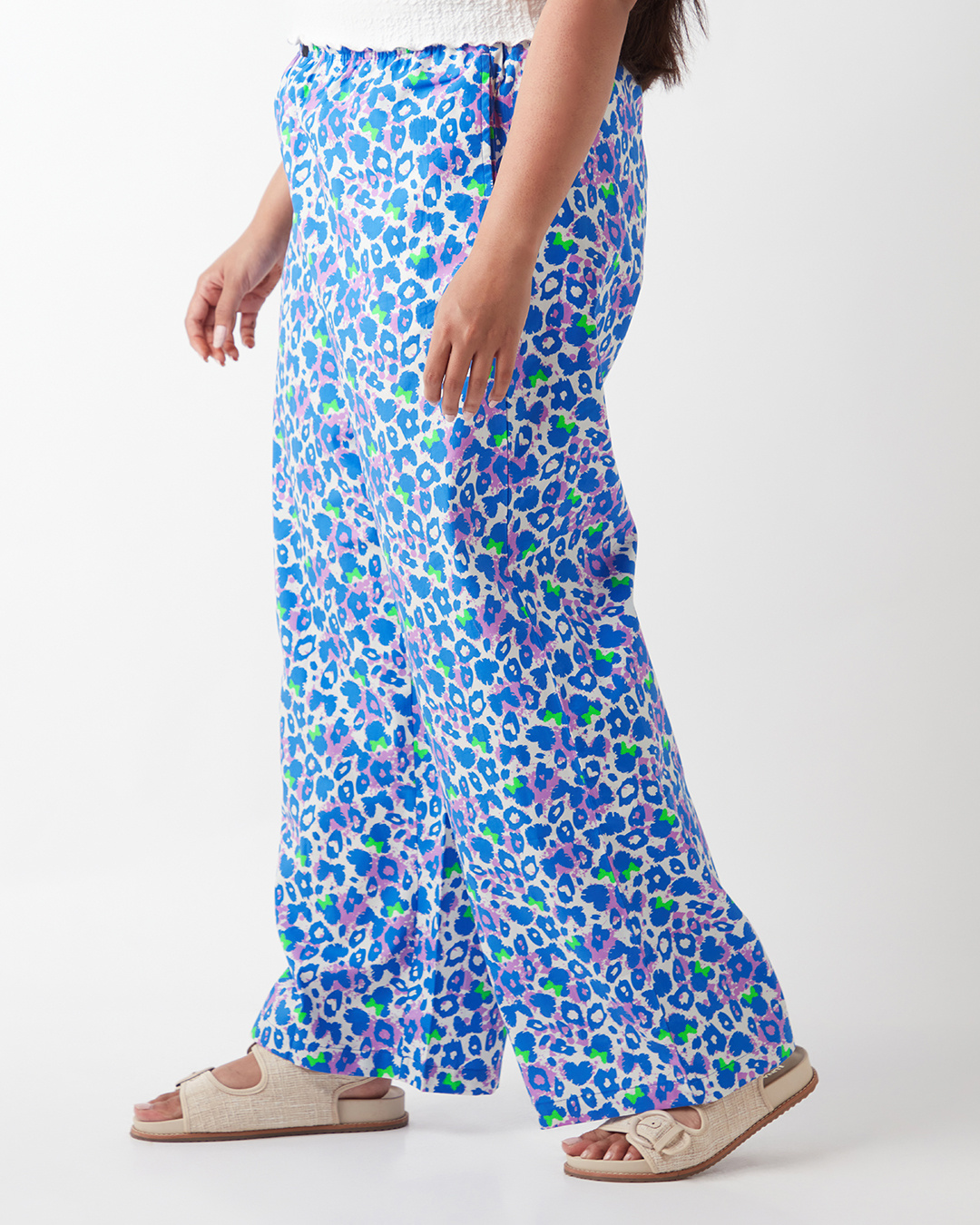 Shop Women's Purple All Over Printed Plus Size Wide Leg Pyjamas-Back
