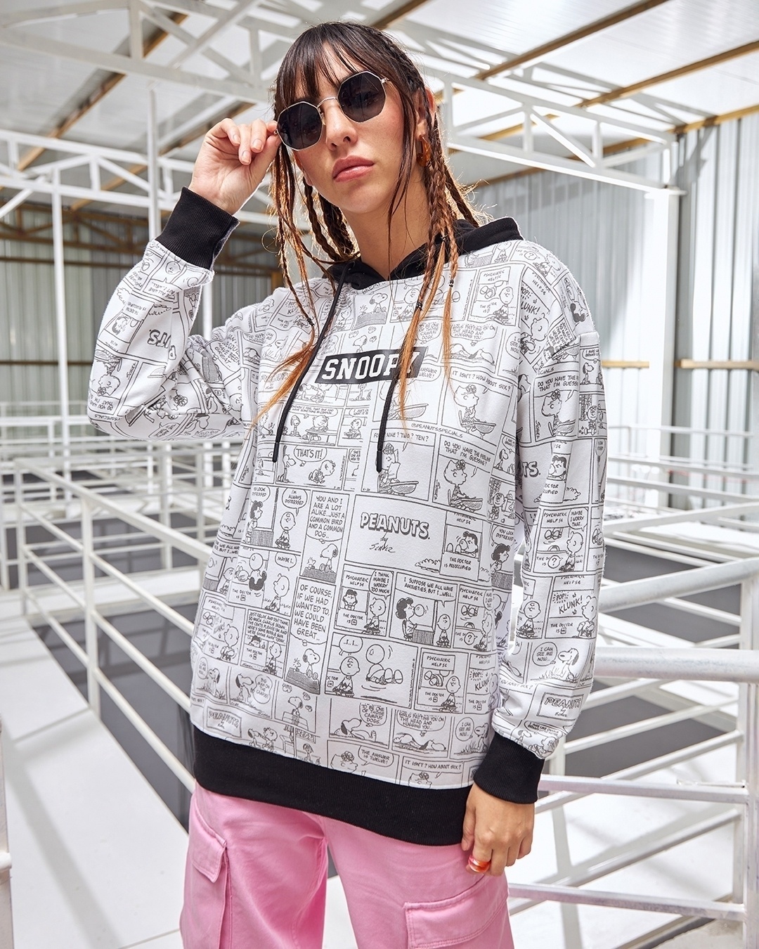 Shop Women's White & Black Snoopy Comic All Over Printed Oversized Plus Size Hoodies-Back