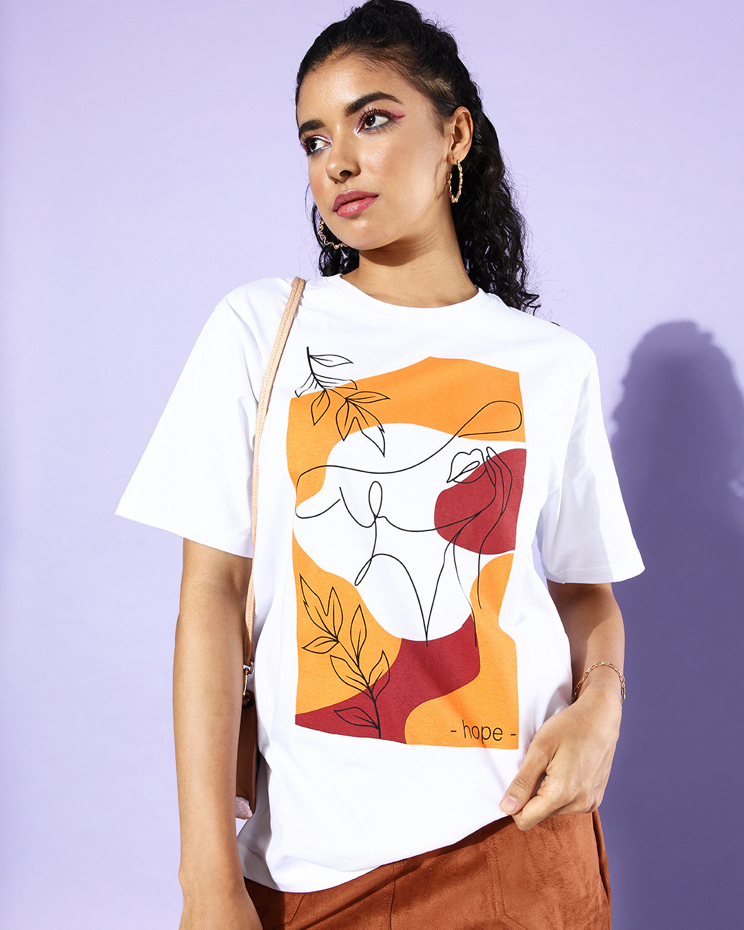 white oversized t shirt women printed