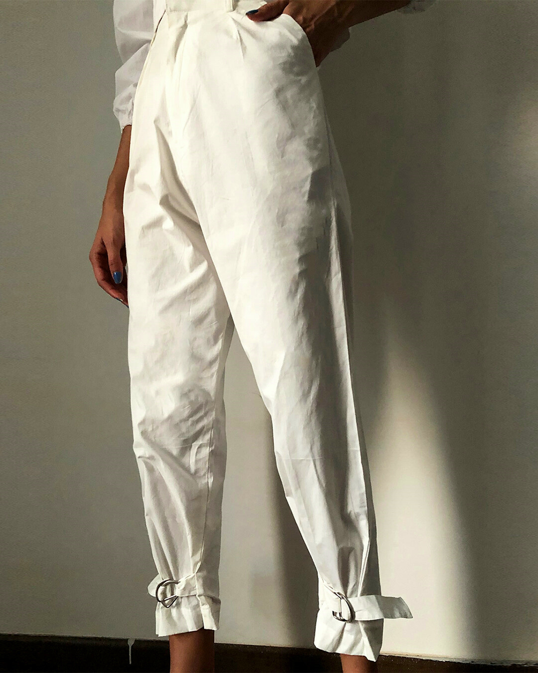 Shop Women's White High Rise Relaxed Fit Joggers-Back