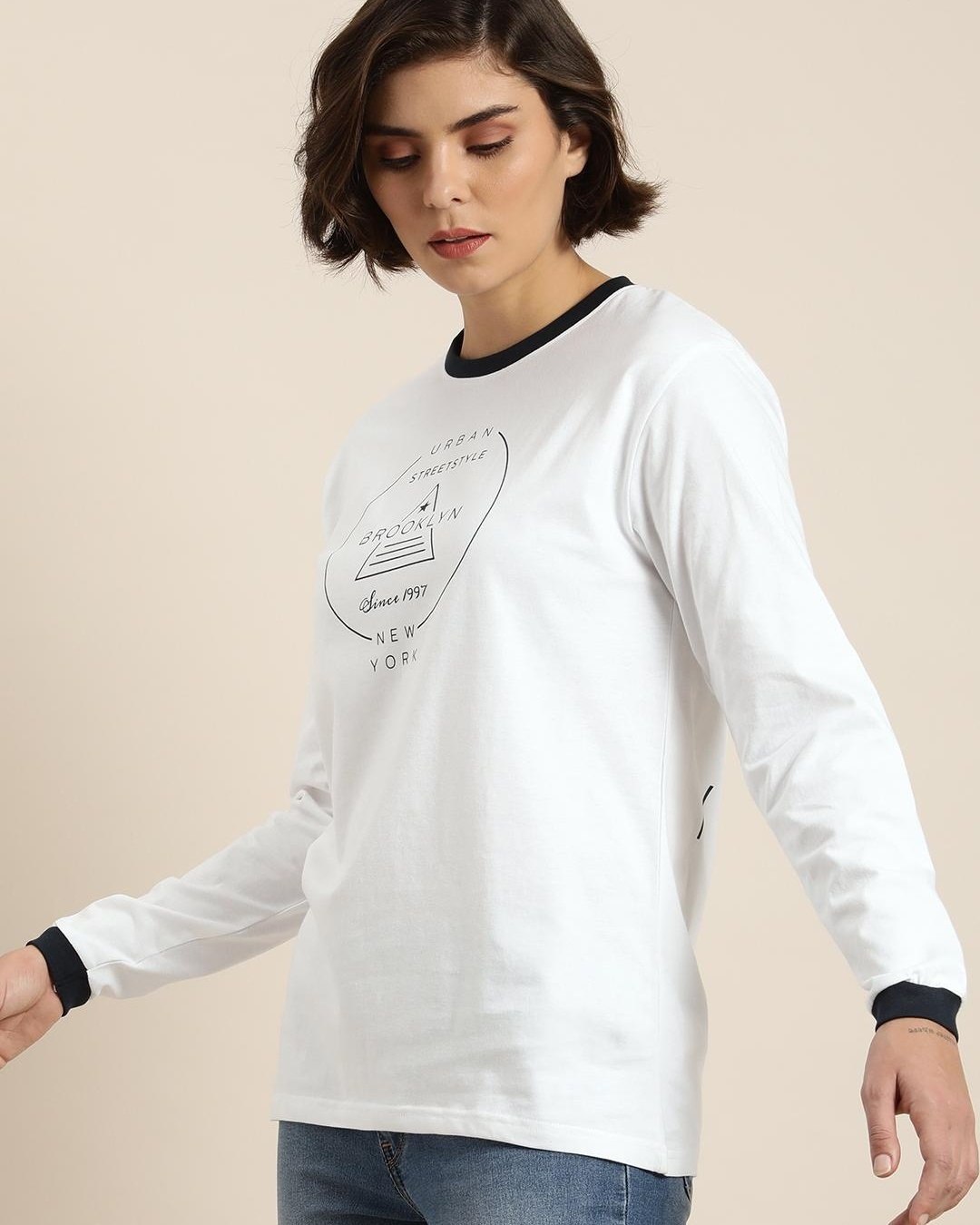 Shop Women's White New York Typography Oversized T-shirt-Back