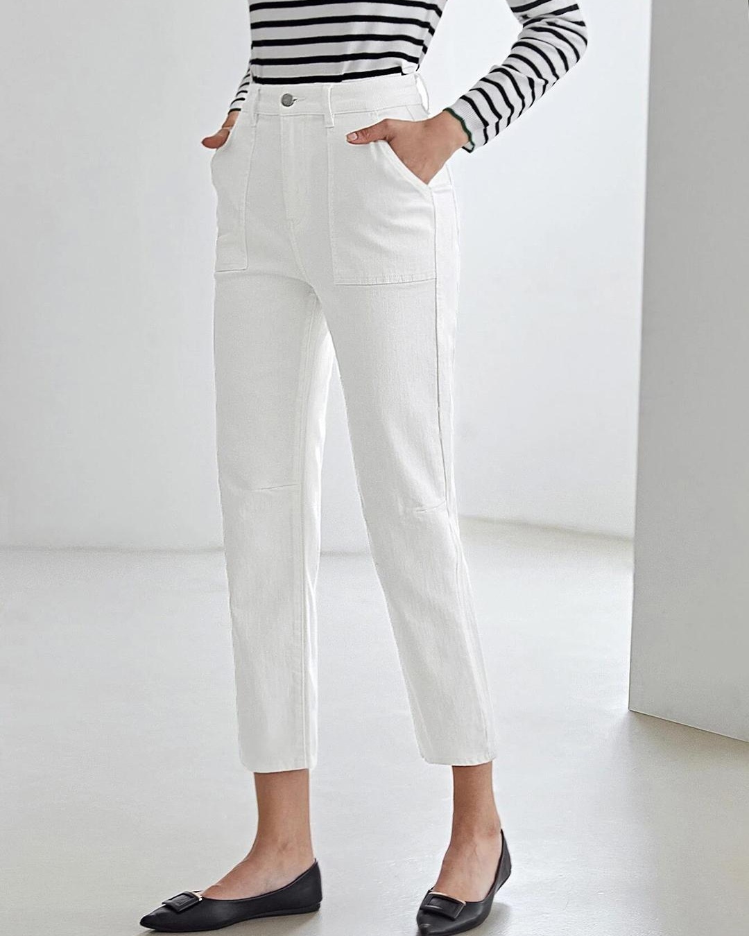 Buy Women's White Slim Fit Jeans Online at Bewakoof