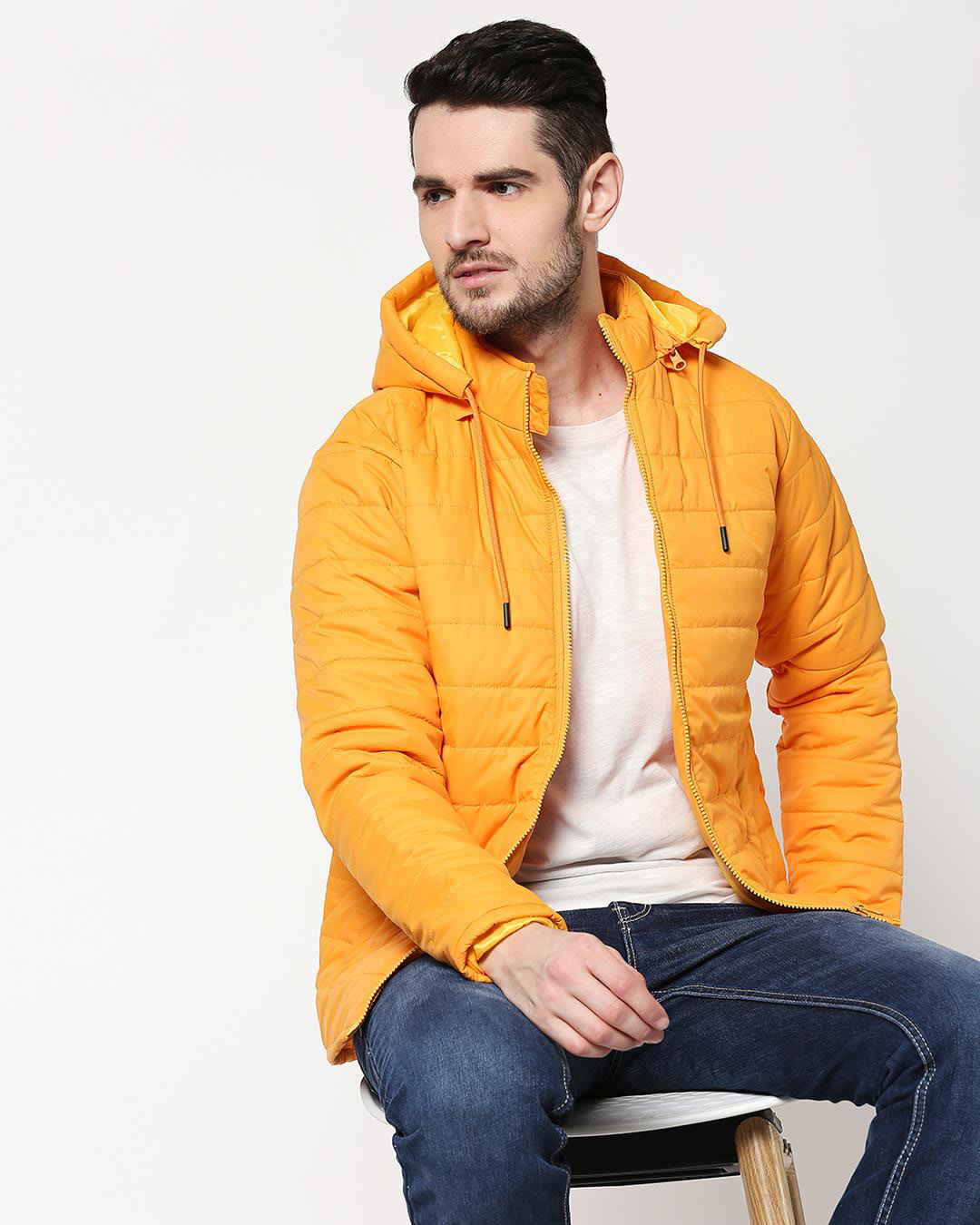 

Yellow Plain Puffer Jacket with Detachable Hood Men' Plain Puffer Jacket - Detachable Hoodie Bewakoof.com