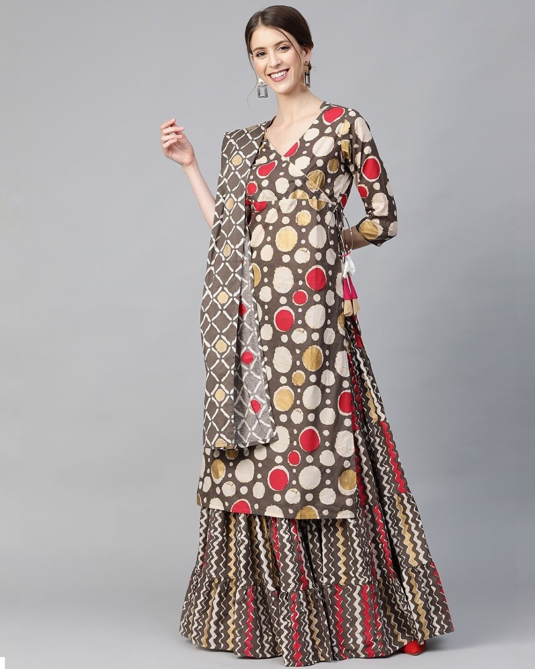 Shop Kurta With Skirt With Attached Pallu-Front