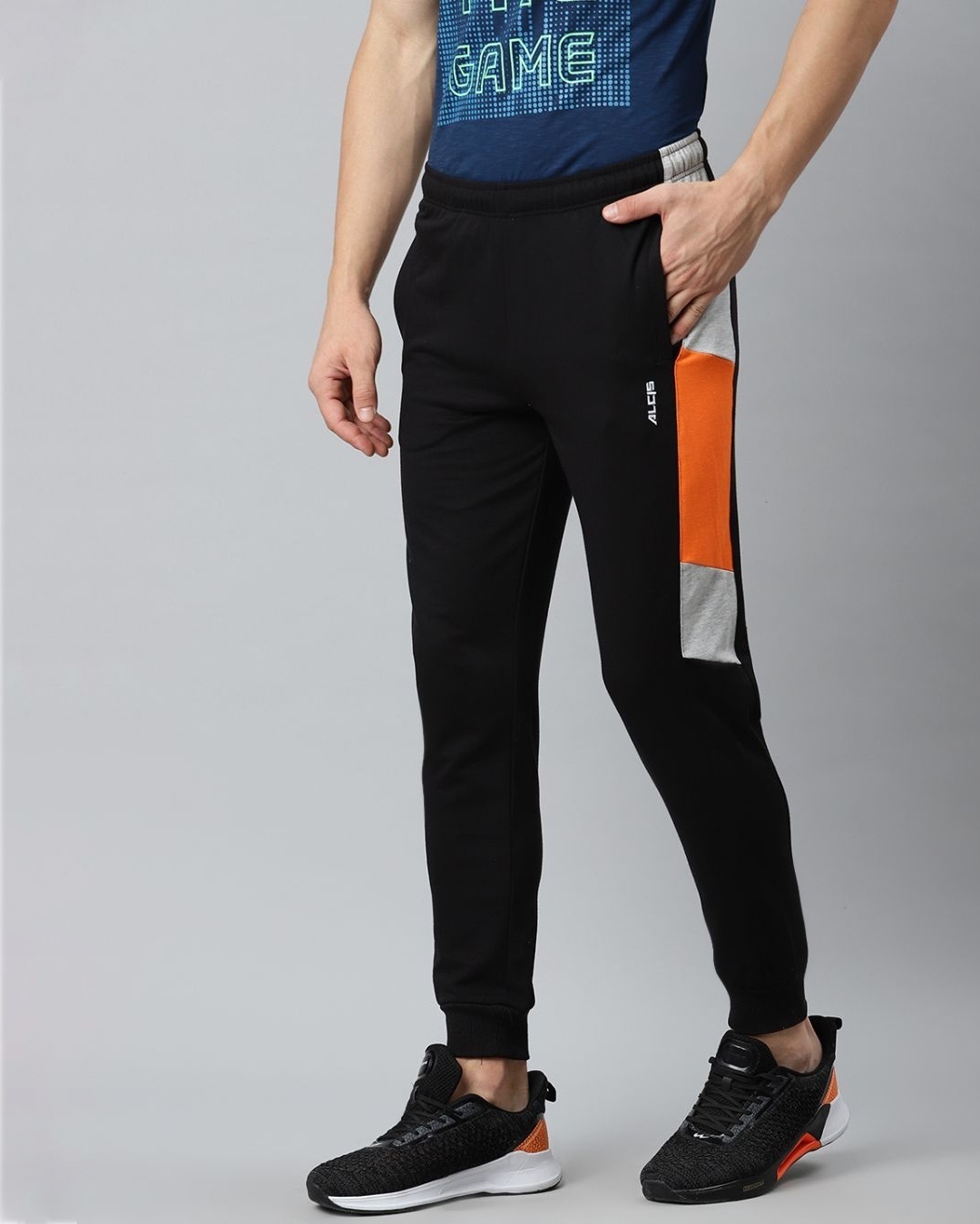 Shop Men Black Solid Slim Fit Mid Rise Joggers-Design