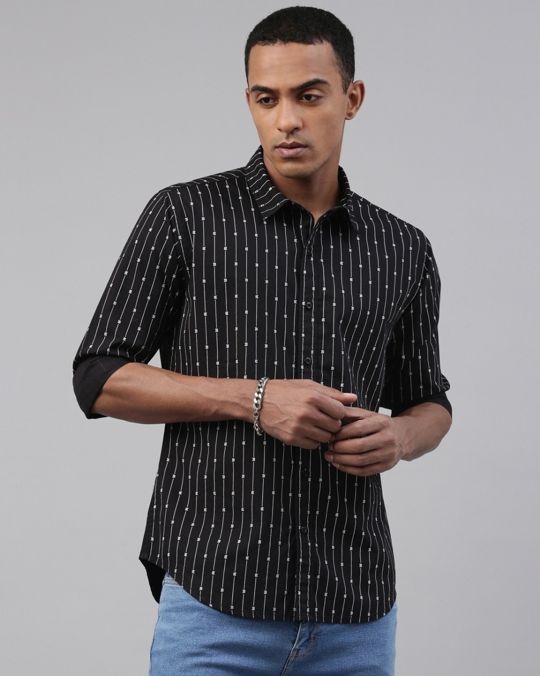 Shop Men's Black Printed Slim Fit Shirt-Front