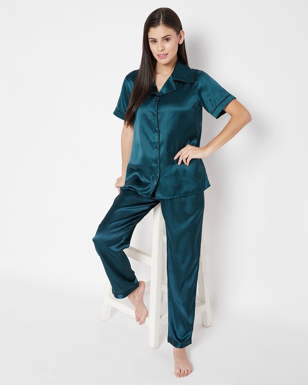 Shop Chic Basic Button Me Up Shirt And Pyjama Set In Teal   Satin-Front