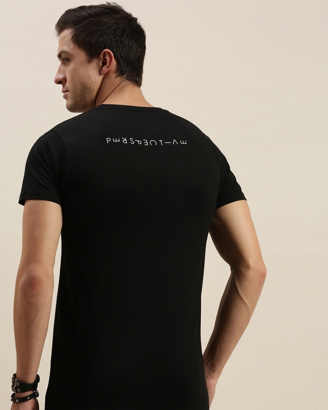 Shop Black Graphic Print T Shirt40-Back