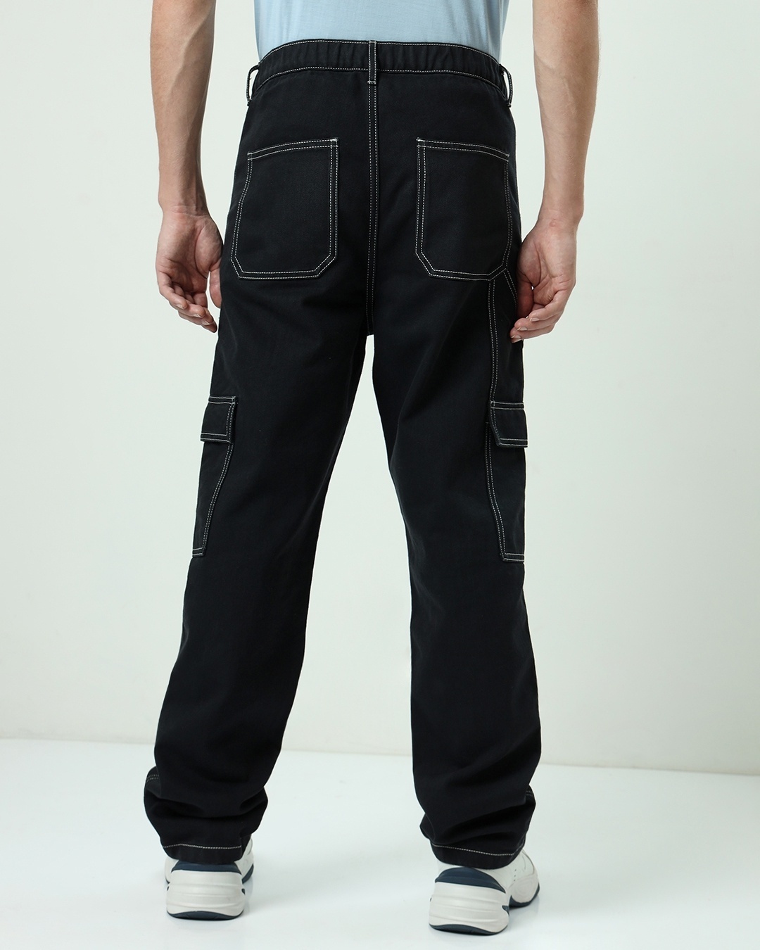 Buy Men's Black Baggy Cargo Jeans Online at Bewakoof