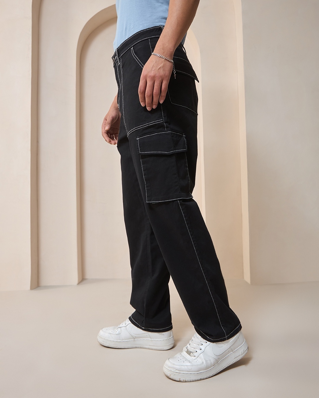 Men's Black Oversized Cargo PantsMen's Black Oversized Cargo Pants