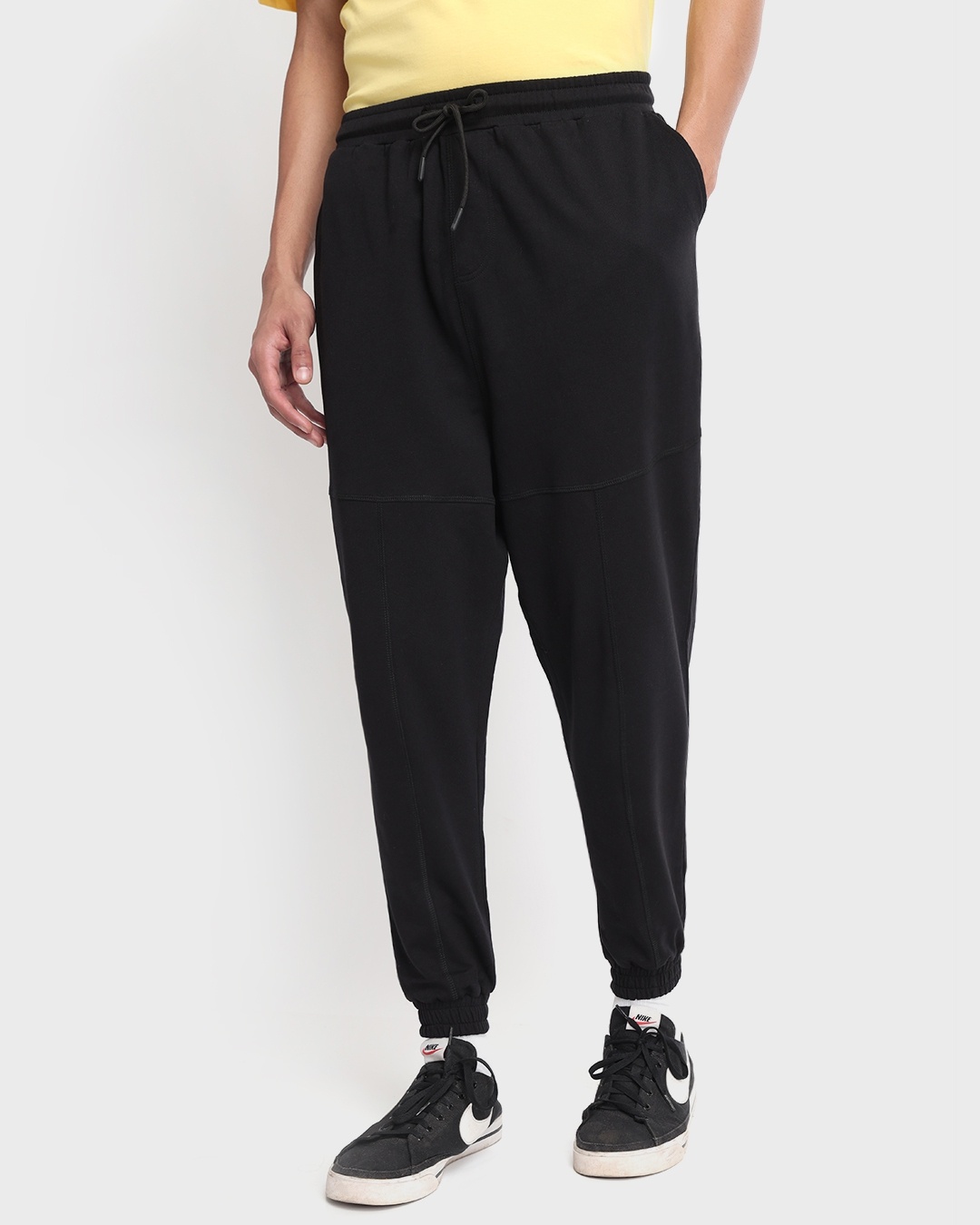 bewakoof joggers