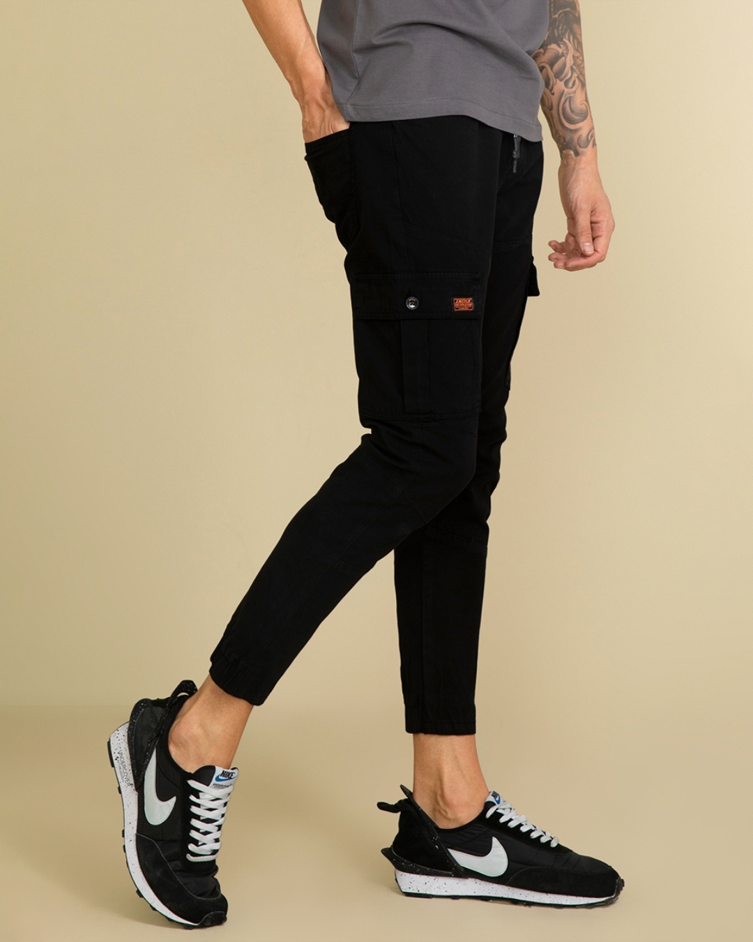 bewakoof cargo pants