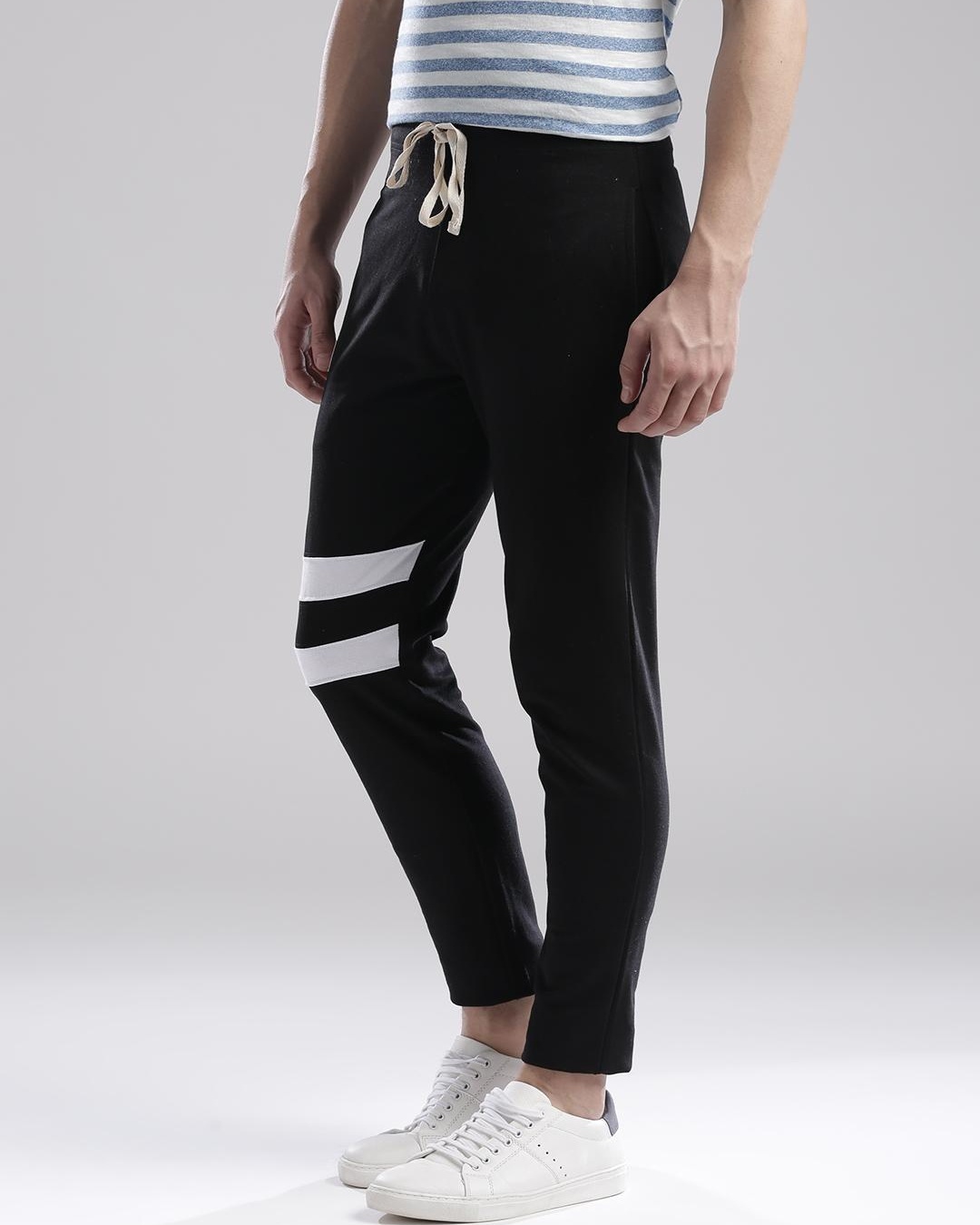 bewakoof track pants