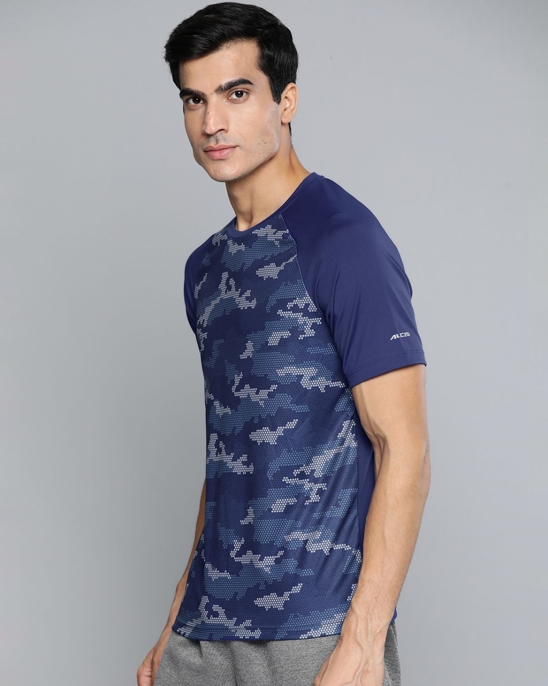 Shop Men's Blue Printed Slim Fit T-shirt-Design