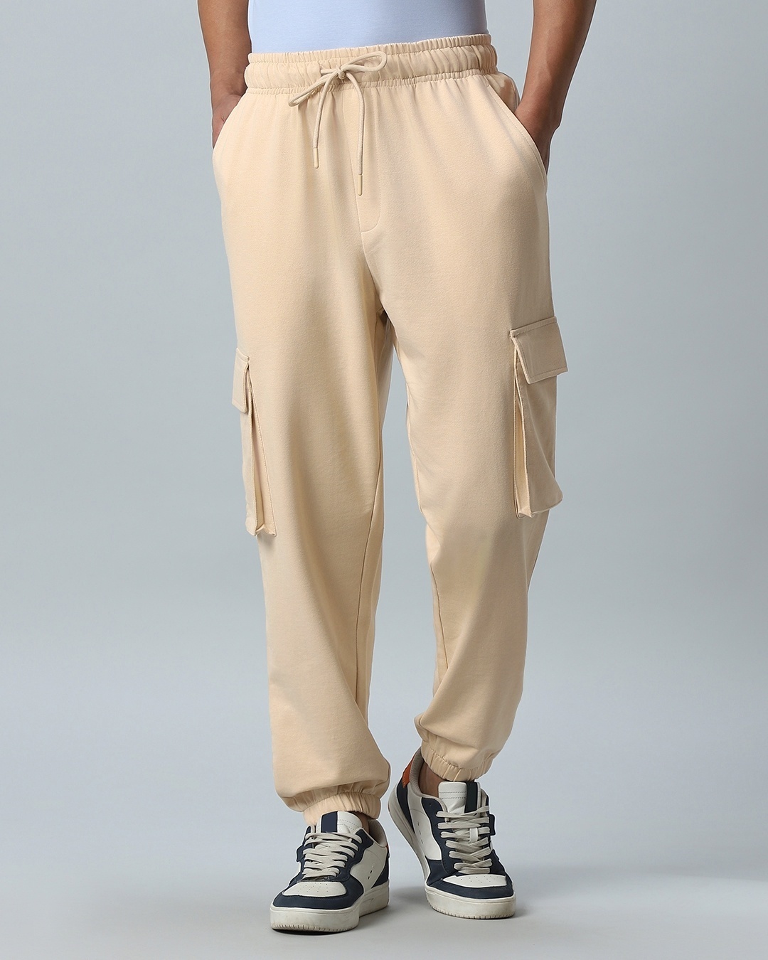 MODEL WEARING Different Types of Cargo Pants as joggers