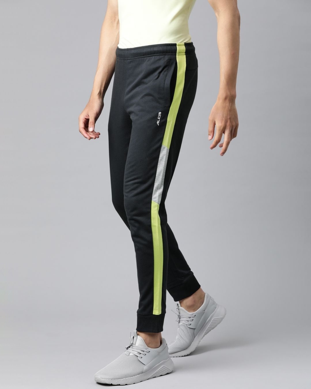 Shop Men's Charcoal Grey Solid Slim Fit  Joggers-Design
