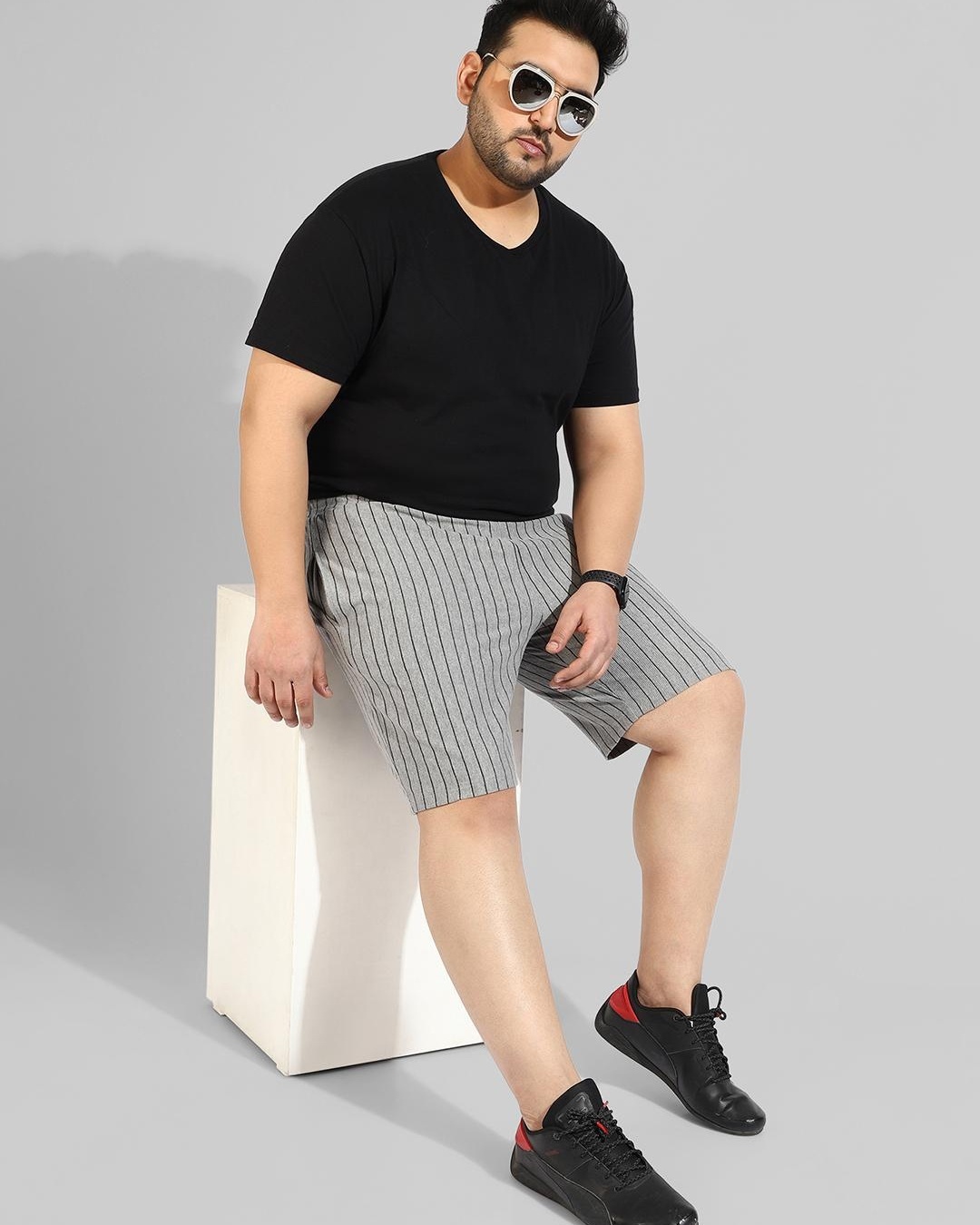 Men's Dark Grey Striped Mid Rise Cotton Shorts