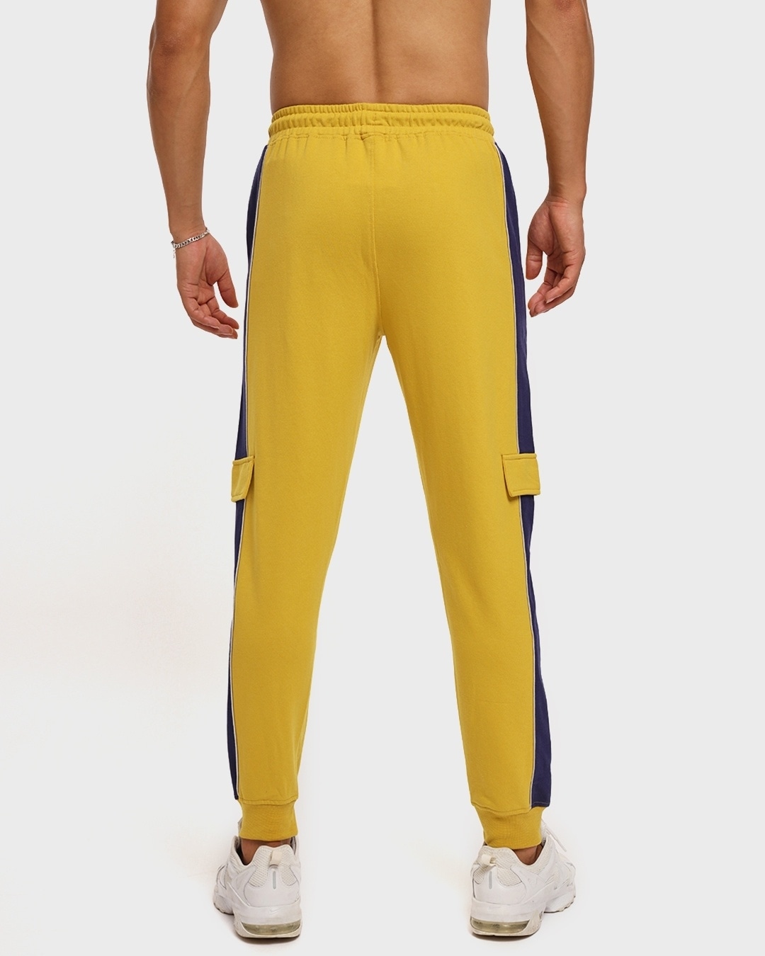 bewakoof joggers