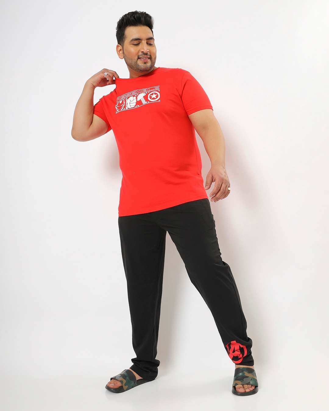 Shop Men's Red Regular Fit Avengers Plus Size T-Shirt & Pyjama Set-Full