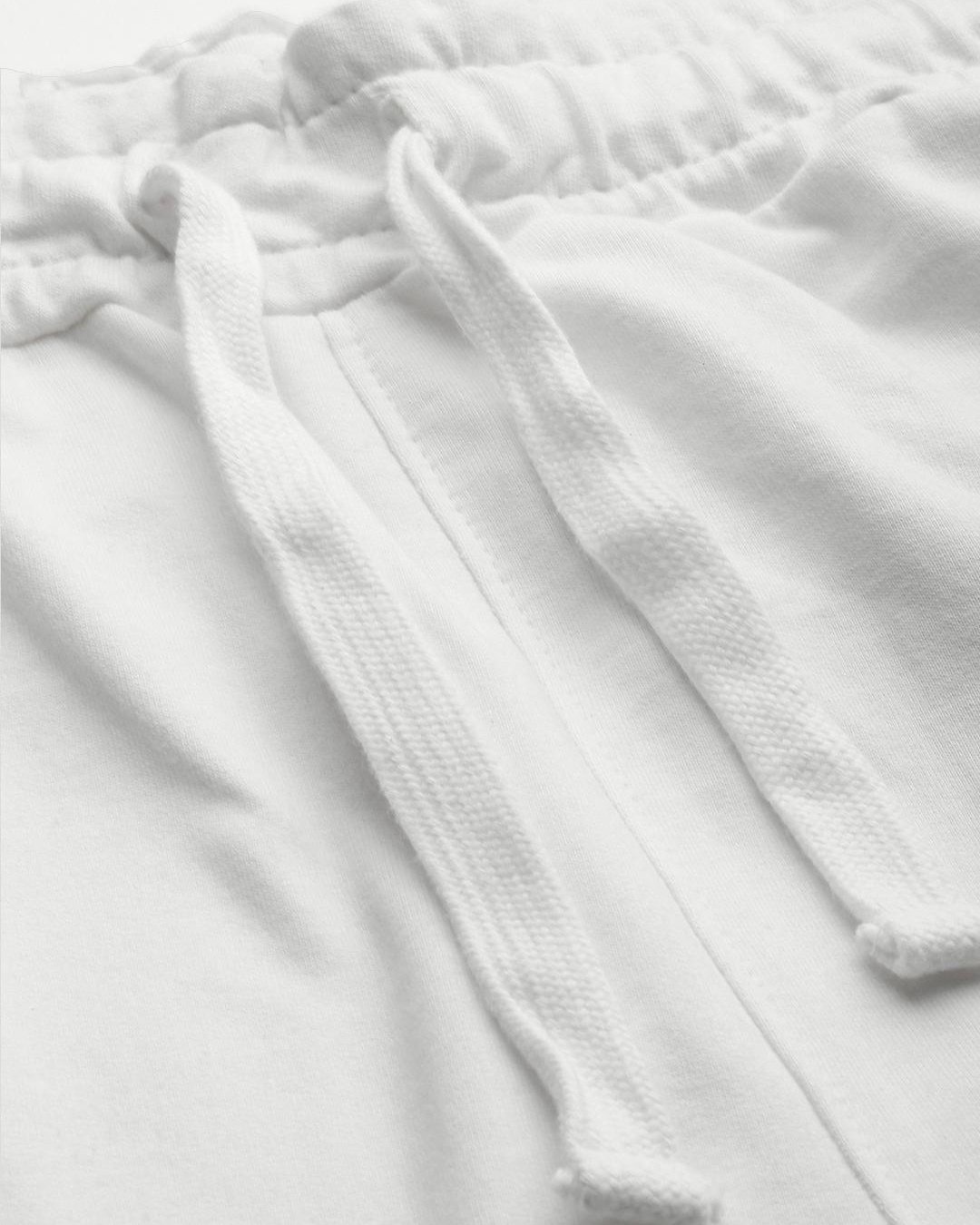 Buy Men's White Shorts for Men White Online at Bewakoof